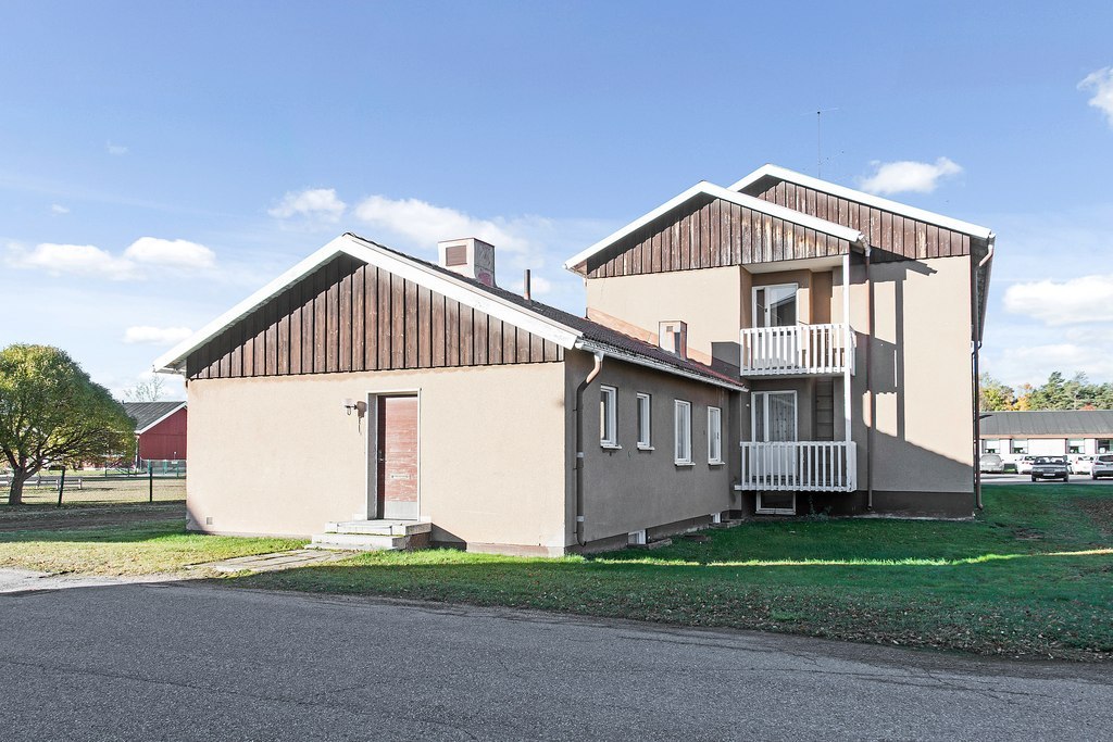 Näsbyvägen 16 V, Mellangård