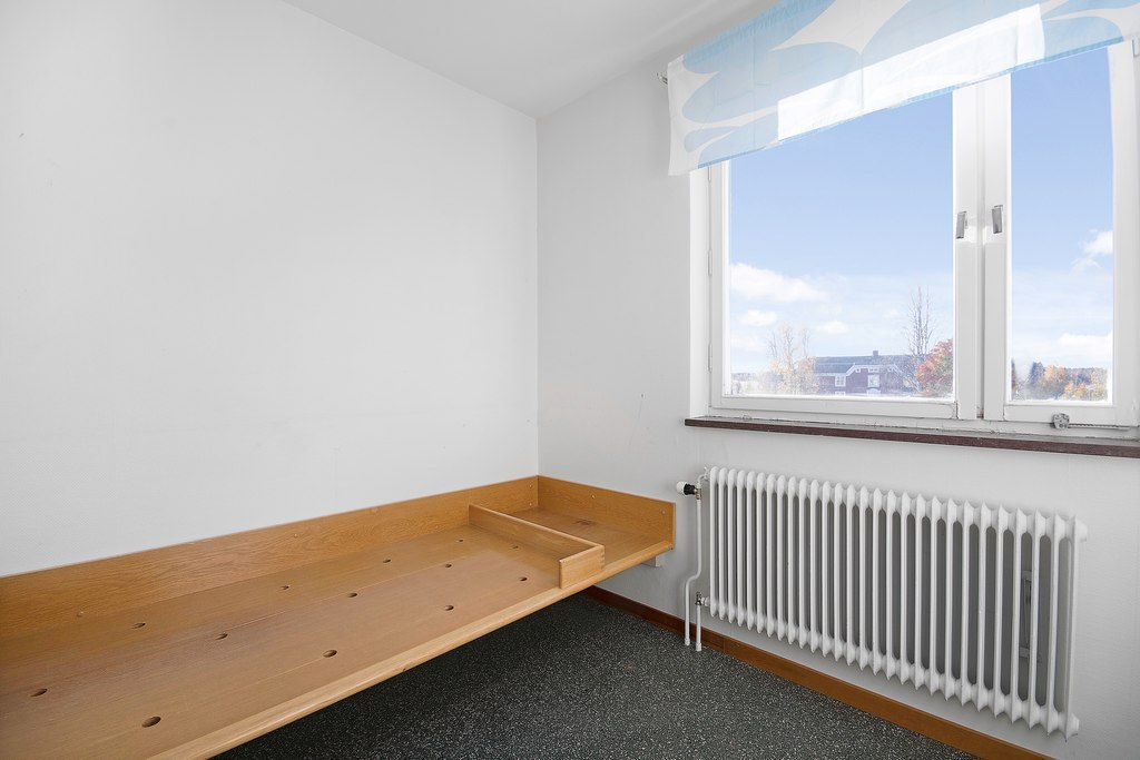 Näsbyvägen 16 V, Mellangård