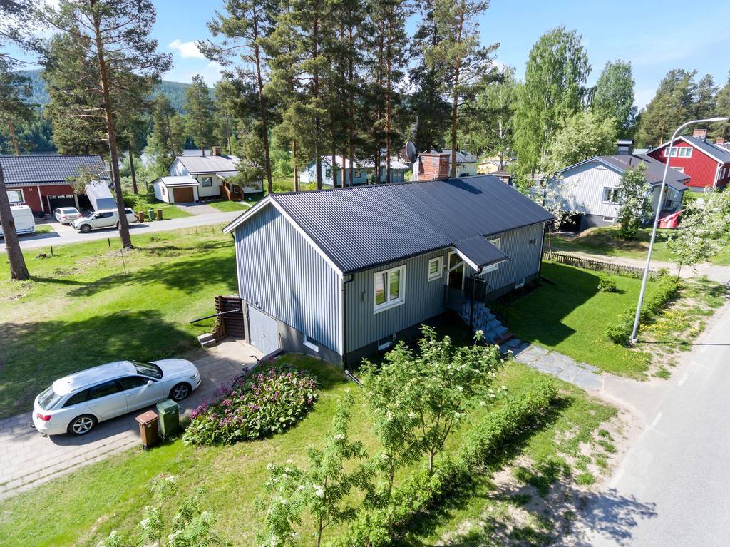 Garaget i källardelen.