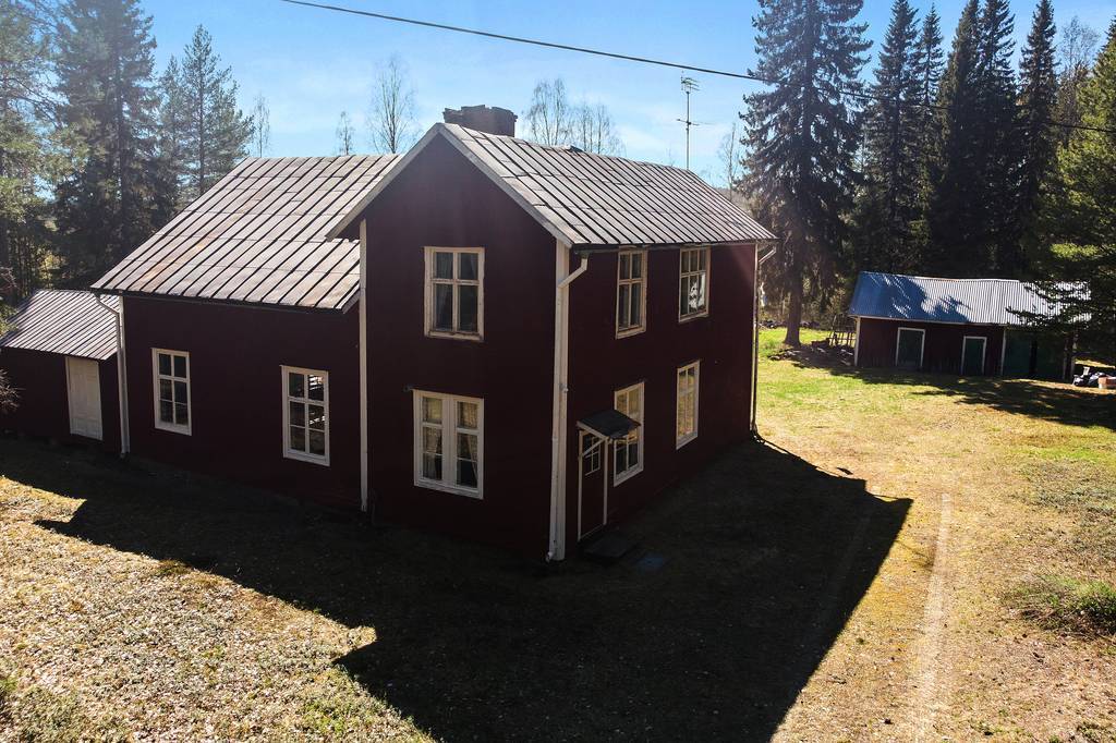 Mjöträsk 140 och 142