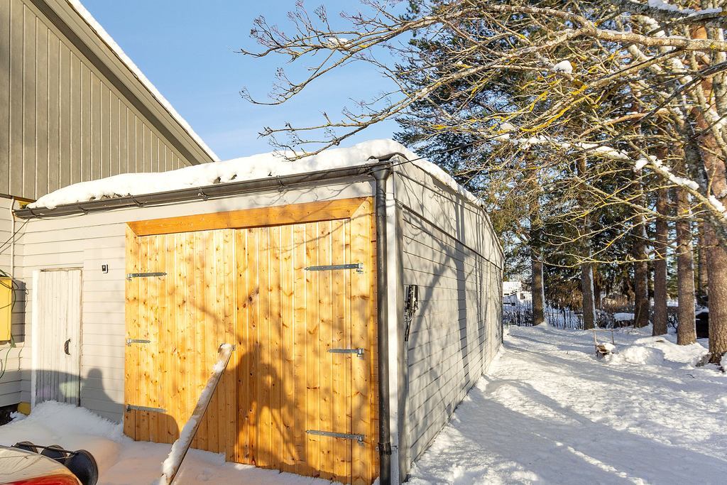 Nya garagedörrar