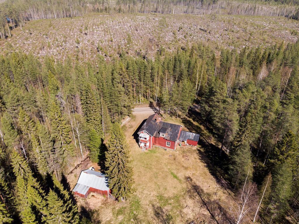 Mjöträsk 140 och 142
