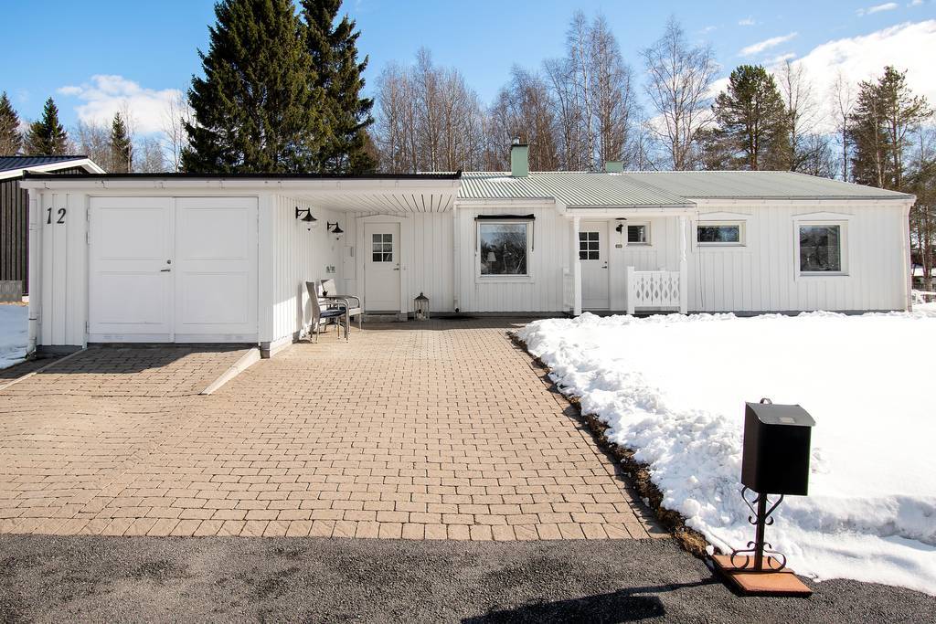 Duvhökgränd 12