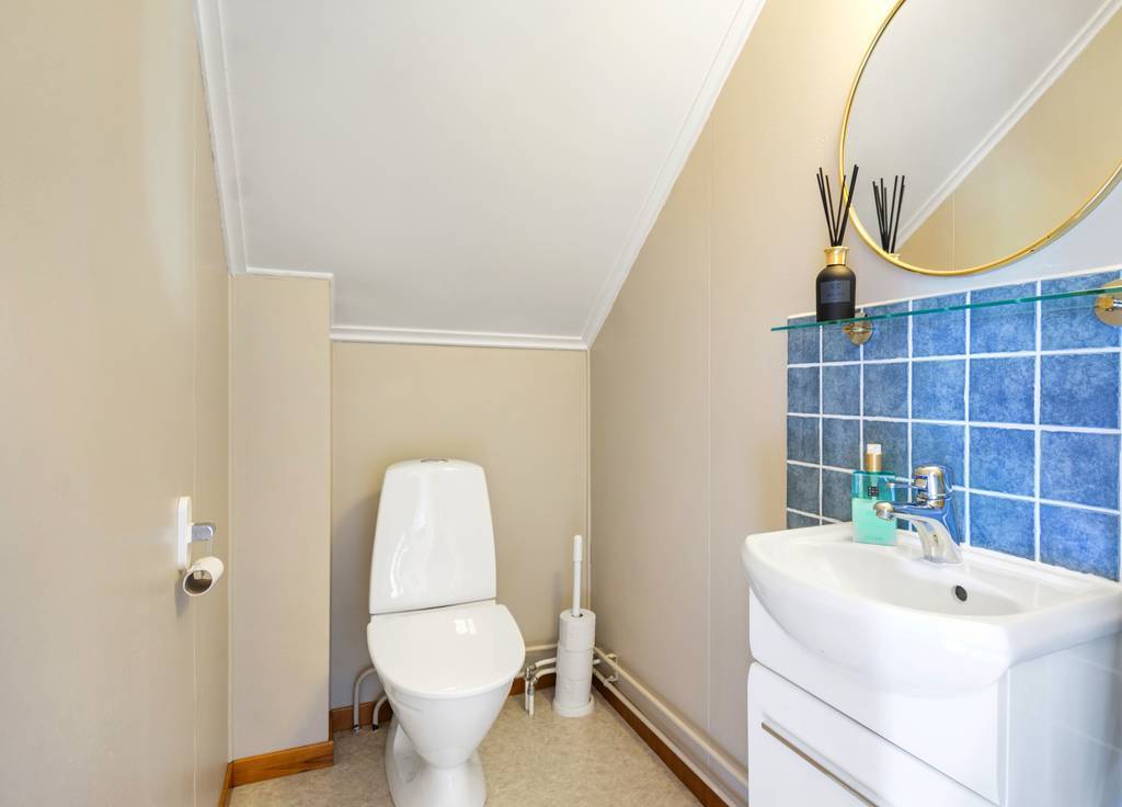 WC på övervåning.