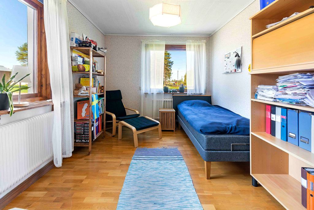 Sovrum på nedre plan.