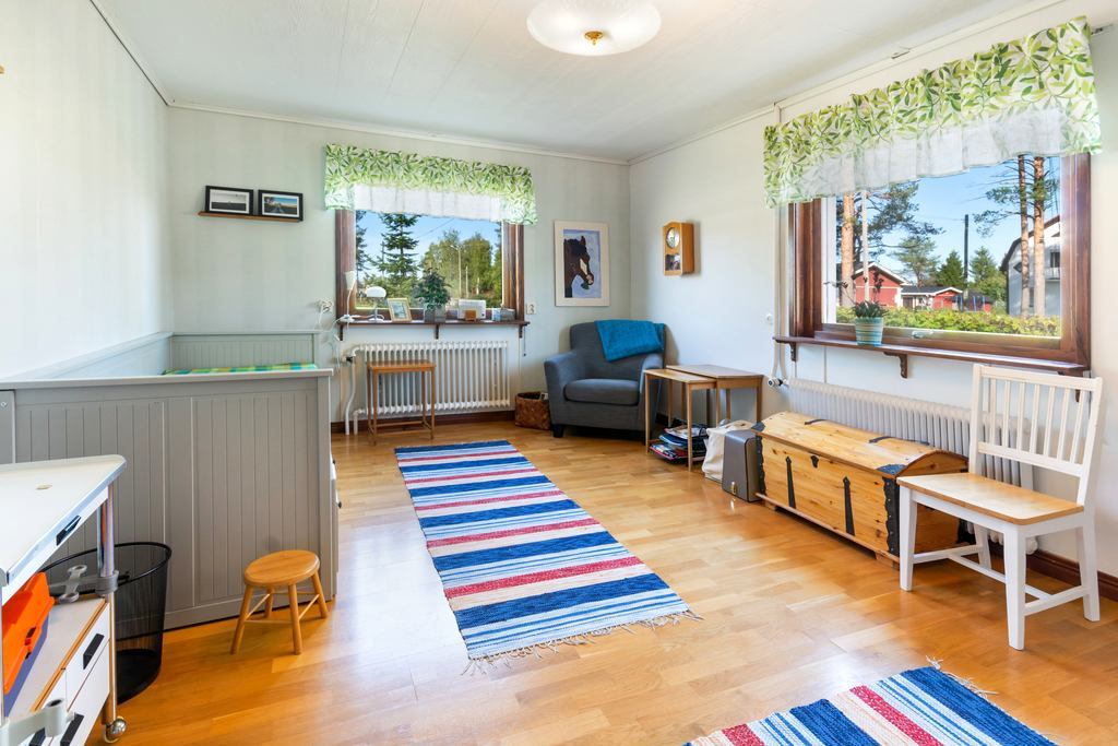 Sovrum på nedre plan.