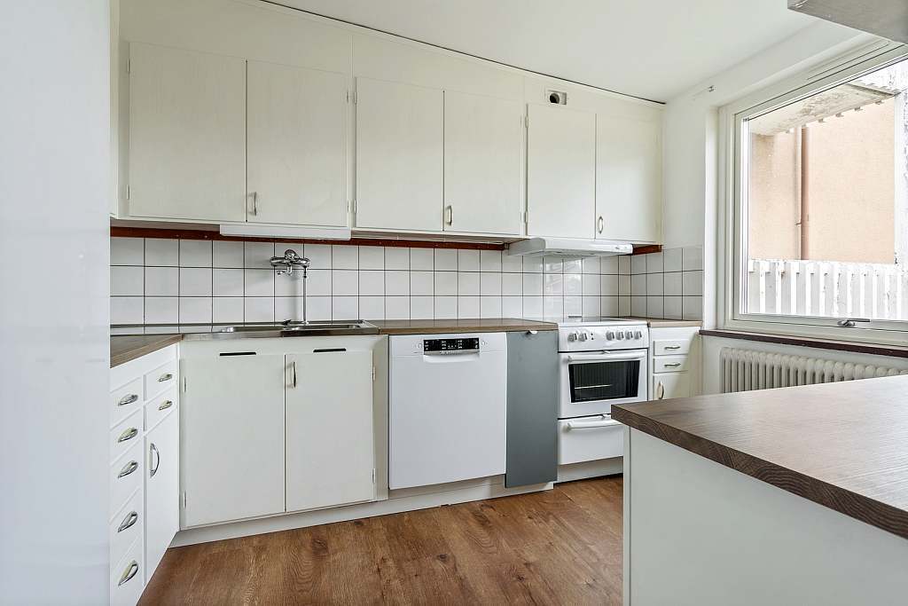 Näsbyvägen 16 V, Mellangård