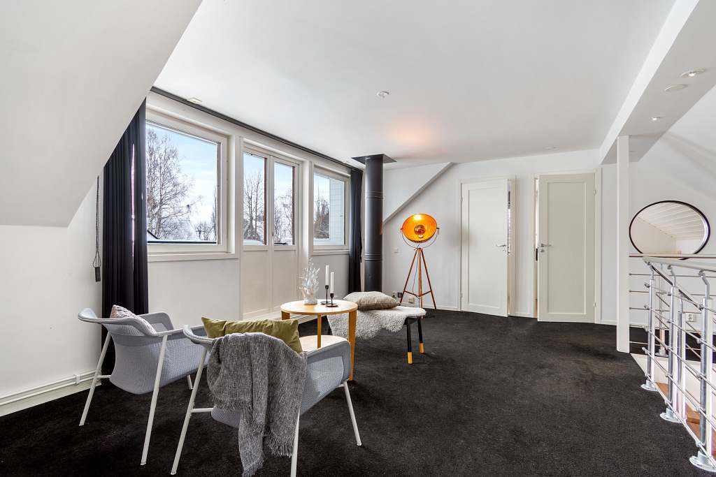 Bomvägen 15