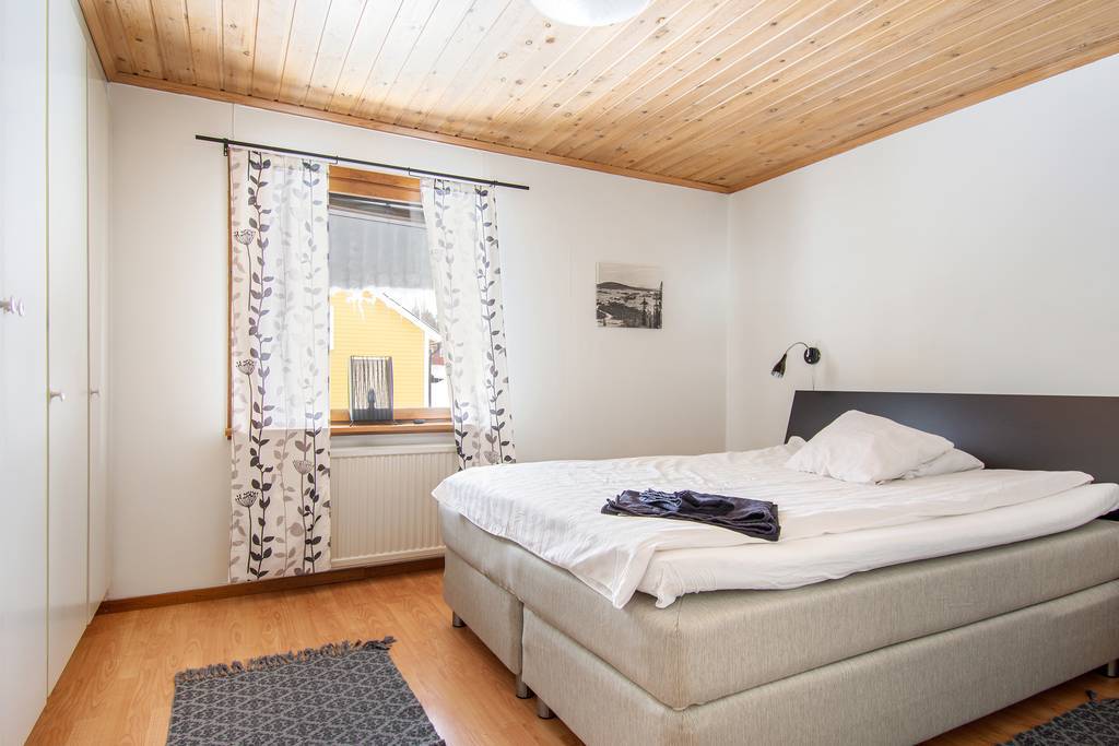 Master bedroom lgh 3 (2ROK)
