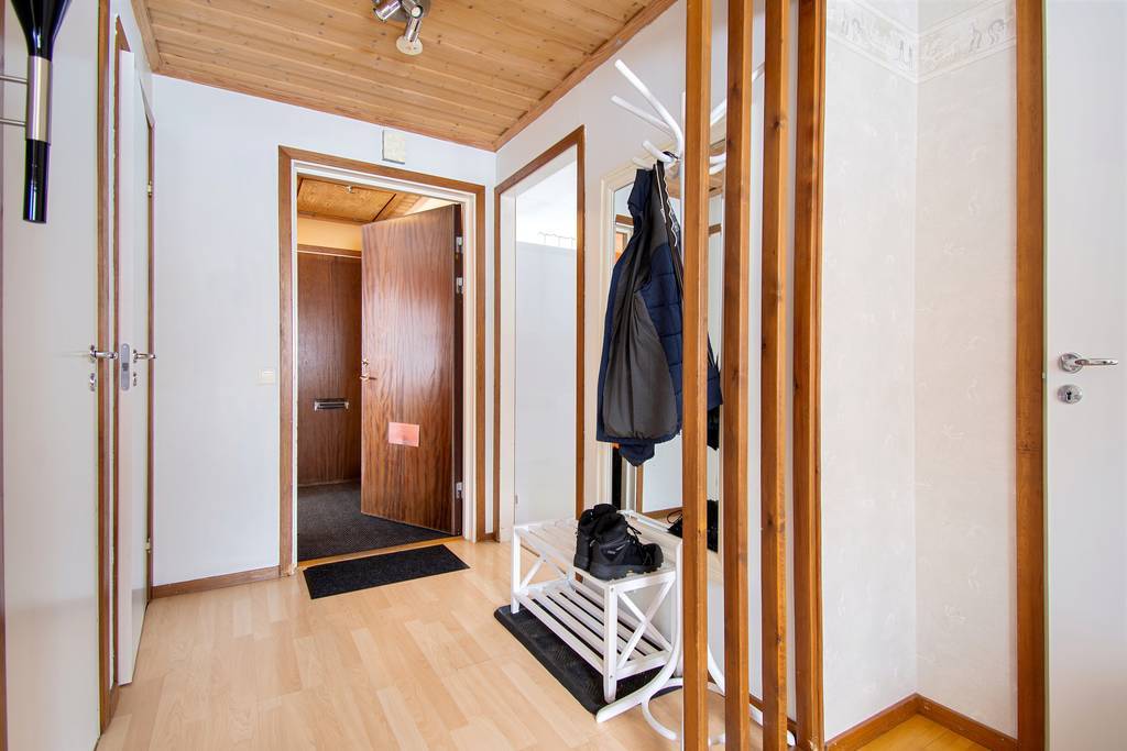 Hall lgh 3 (2ROK)