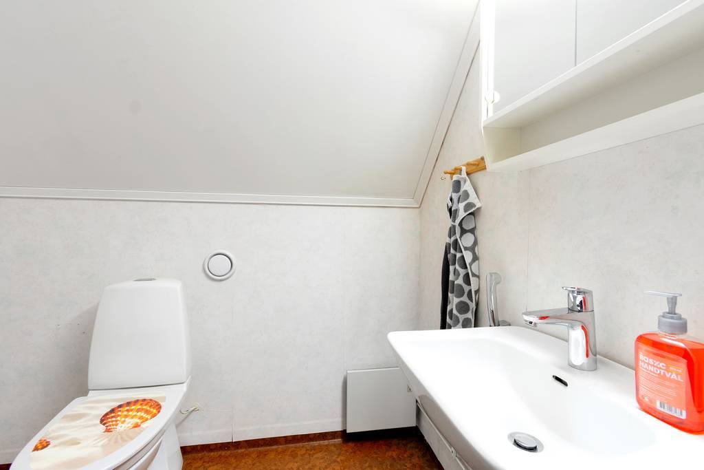 WC på övervåning.