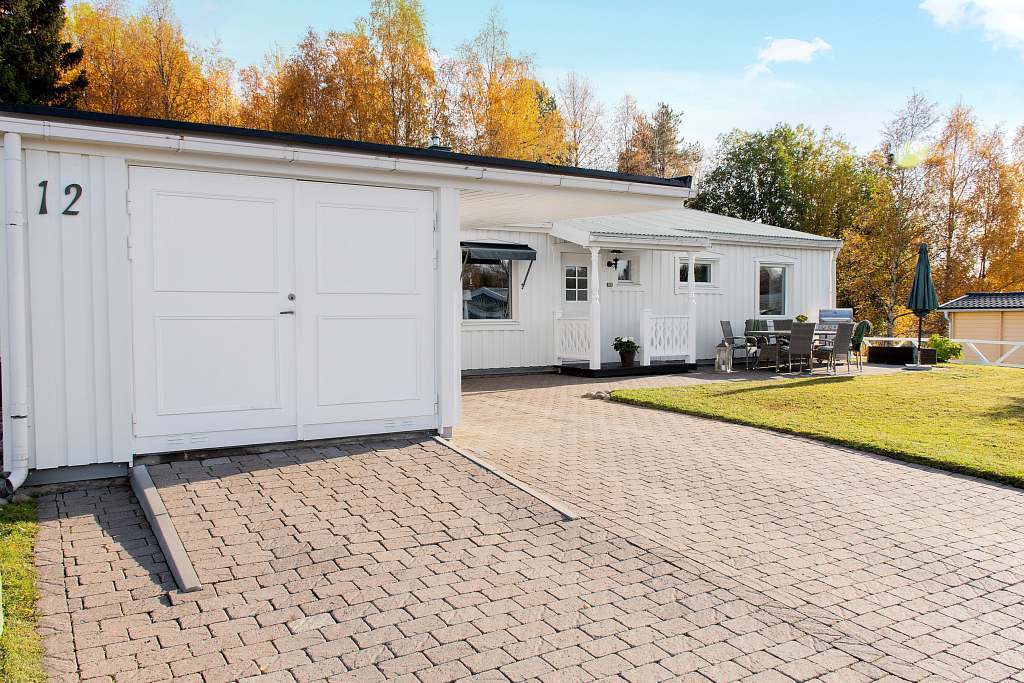 Duvhökgränd 12